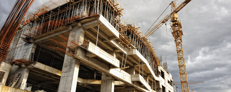 construction site with crane and building_canstockphoto7783211 760x320